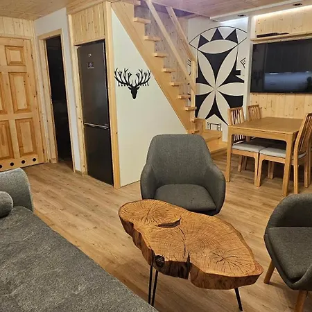 Chalet Krótki Szpic *