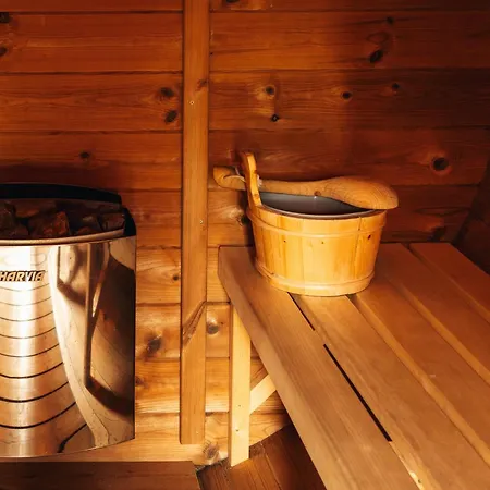 Krotki Szpic * איסטבנה