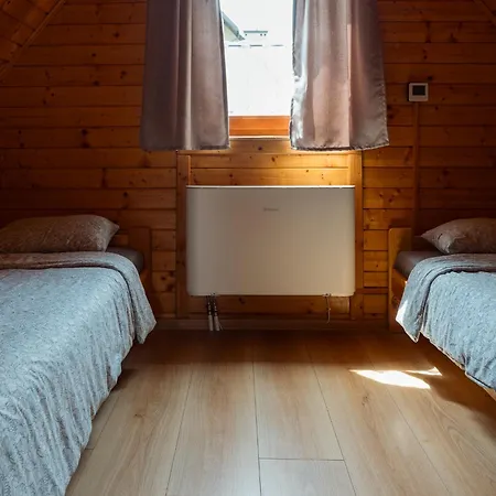 Krótki Szpic Chalet
